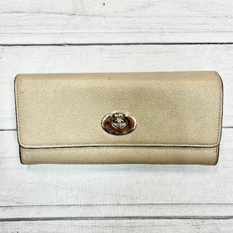 Wallet Designer By Coach  Size: Large