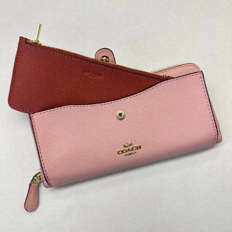 Wallet By Coach  Size: Large