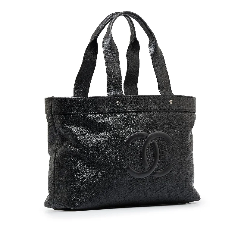 Chanel CC Perforated Tote (XVBWdn)