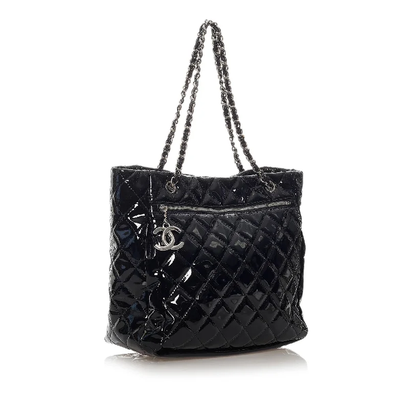 Chanel Matelasse Patent Leather Tote Bag (37470)