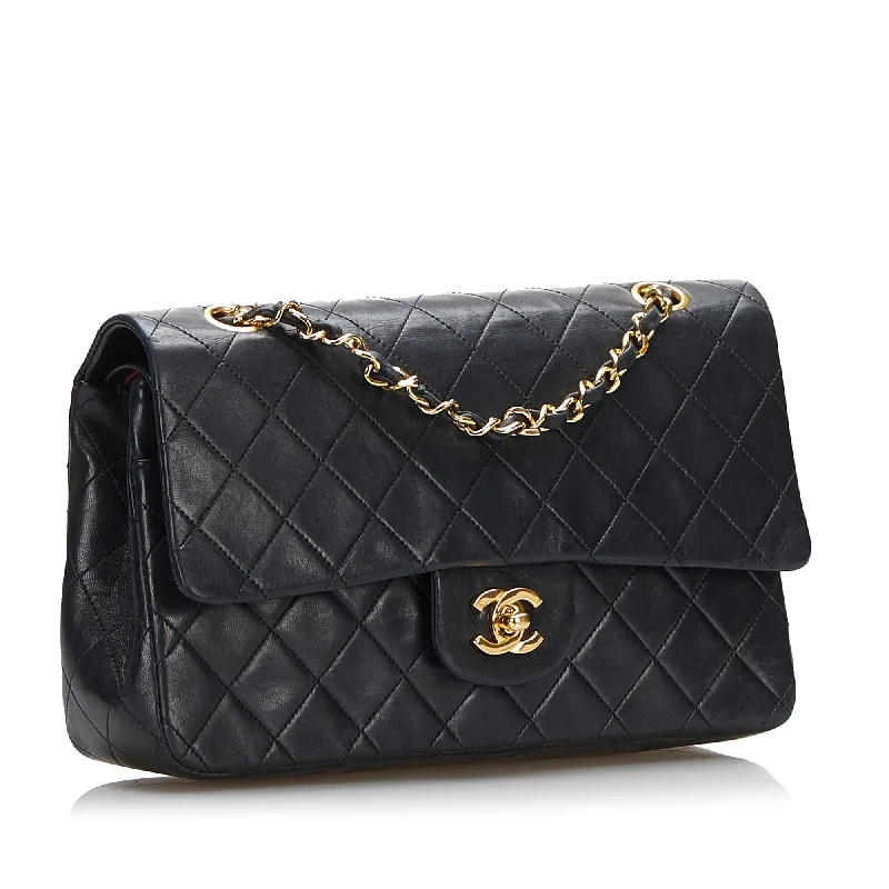 Chanel Medium Classic Lambskin Double Flap (8sT9Z0)