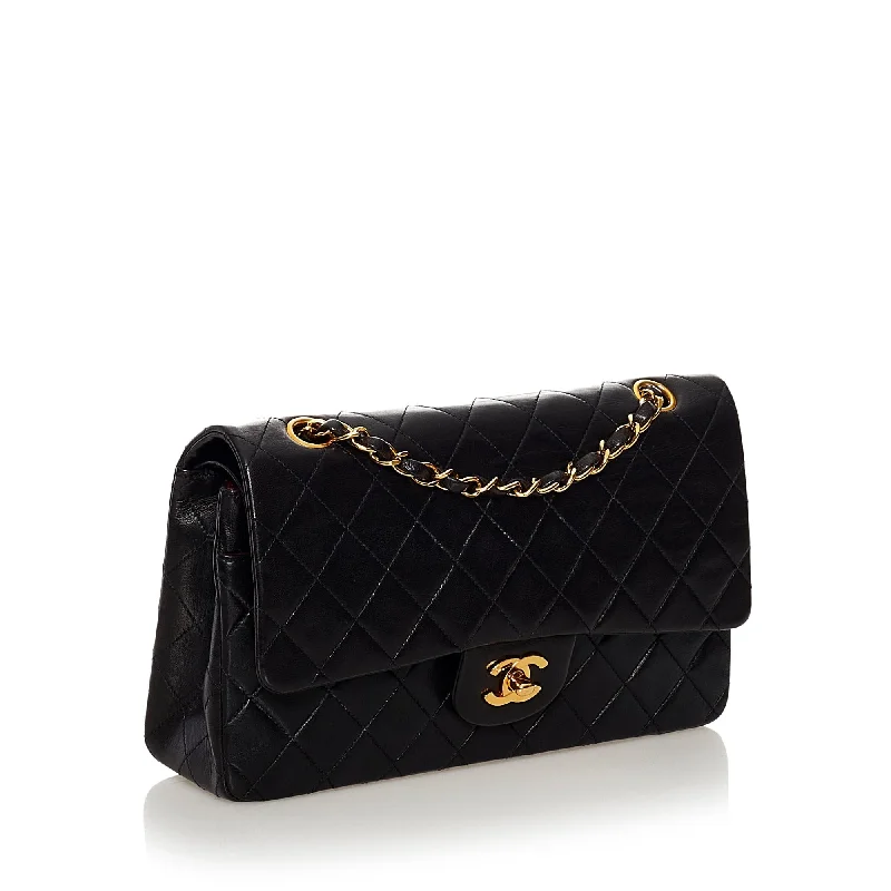 Chanel Medium Classic Lambskin Double Flap (GlwoII)