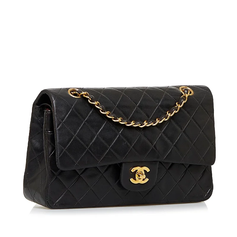 Chanel Medium Classic Lambskin Double Flap (hCSWjU)