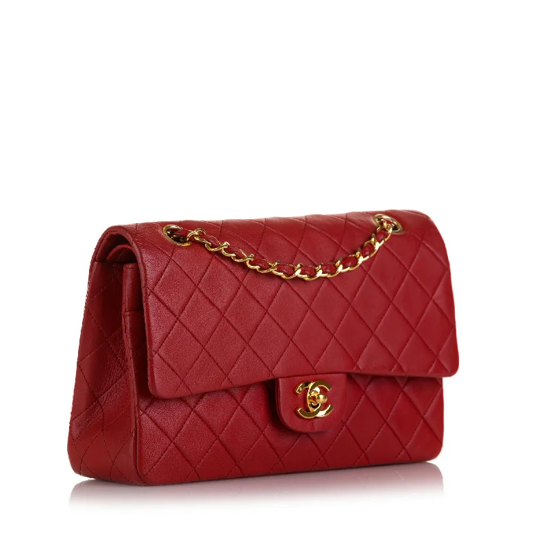 Chanel Medium Classic Lambskin Double Flap (TqBua2)