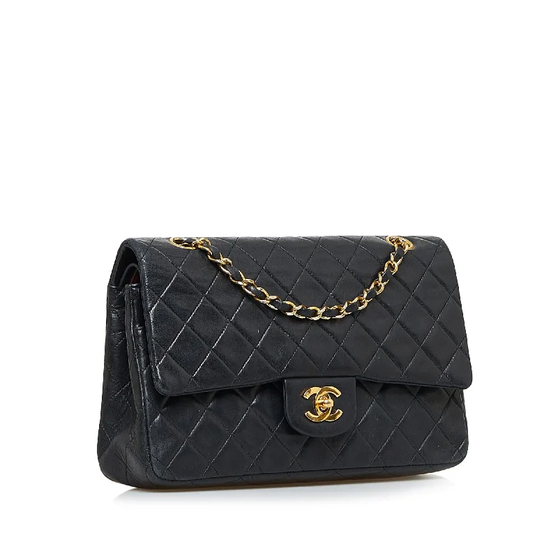 Chanel Medium Classic Lambskin Double Flap (yFhp28)