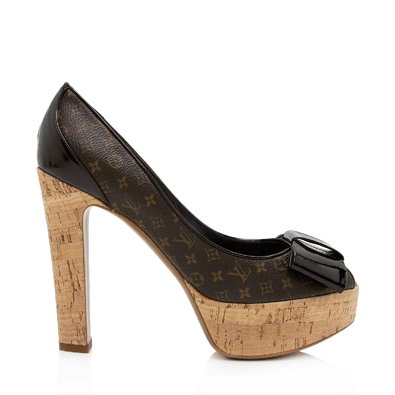 Louis Vuitton Monogram Canvas Cork Rivoli Peep Toe Platform Pumps - Size 8 / 38 (SHF-AnjXgu)